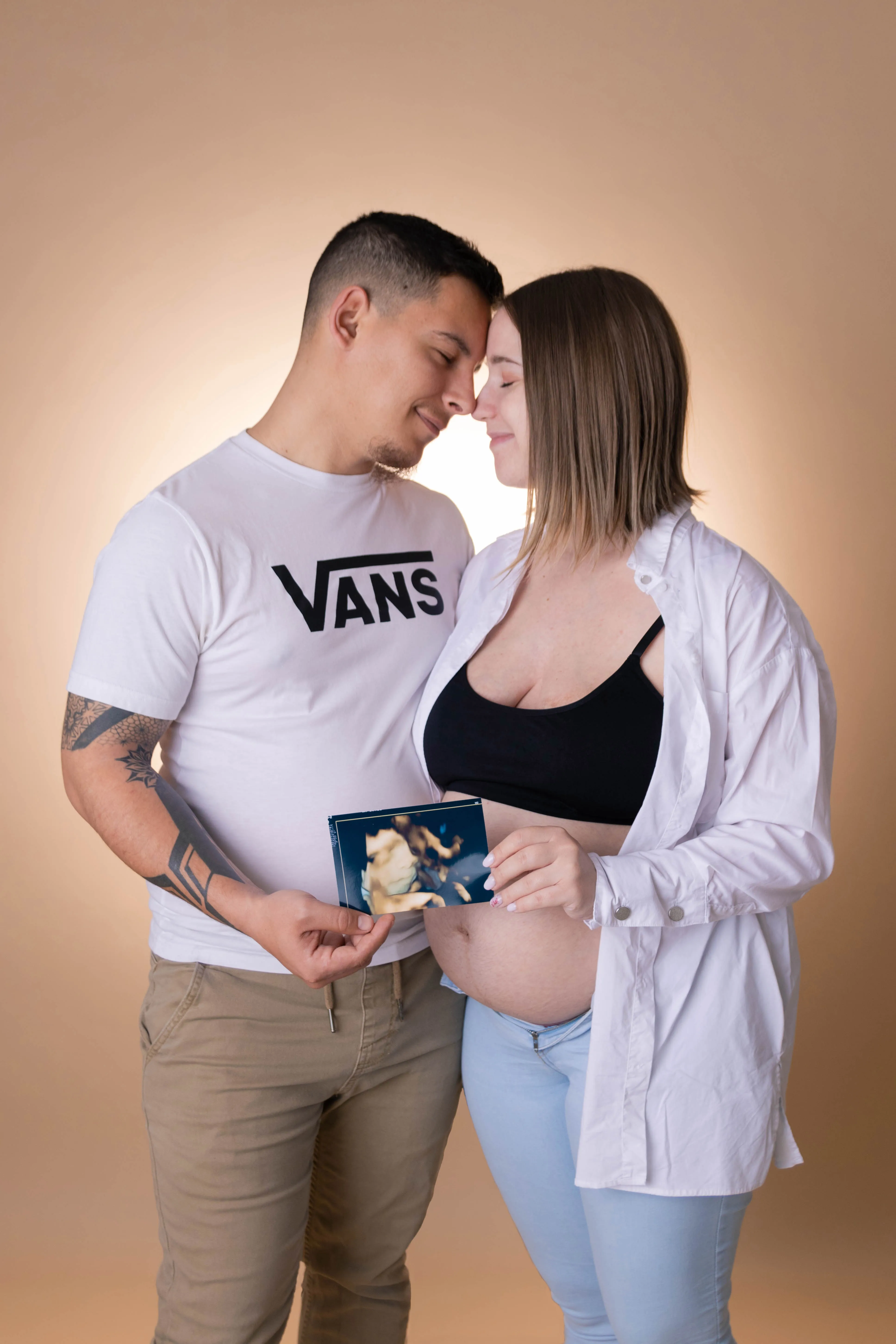 Szandi, Dávid & pocaklakó - Kismama fotózás Esztergomban és Komárom-Esztergom megyében, igény szerint Budapesten - Hanna's Picture Collection